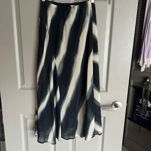 Never worn Elie Tahari skirt